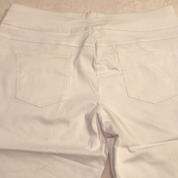 Ruby Rd White Capri - Picture 3 of 6
